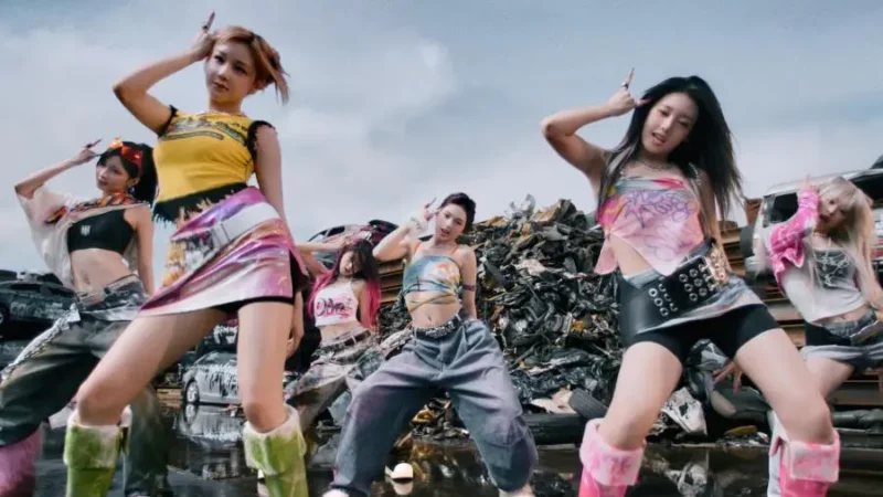 Assista: BABYMONSTER enlouquece em novo MV com tema de pesadelo