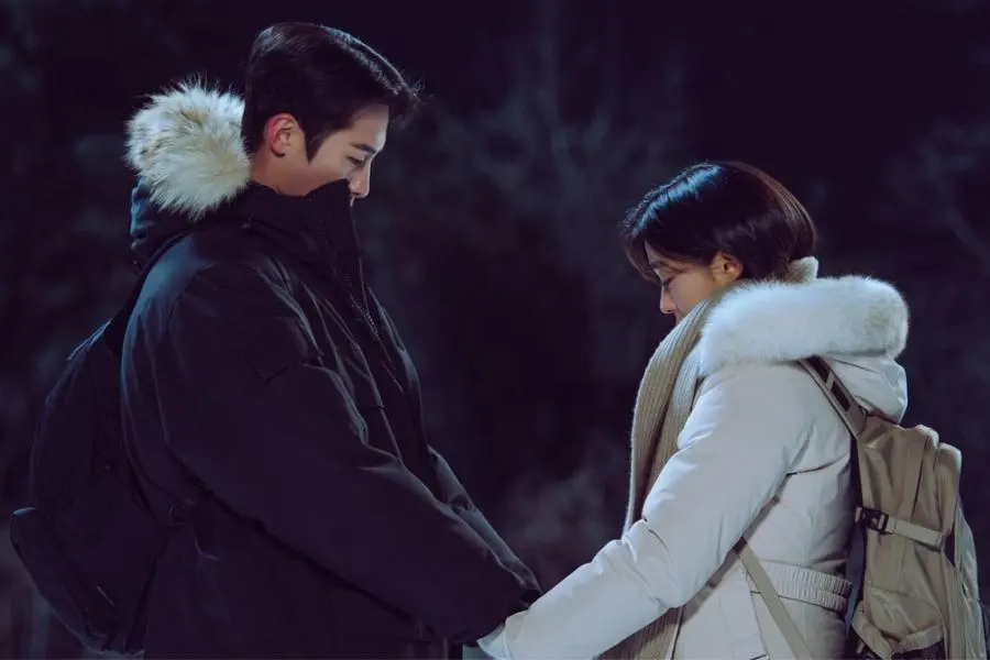 Lee Jae Wook e Choi Sung Eun confrontam o passado em uma emocionante caminhada em ‘Last Summer’