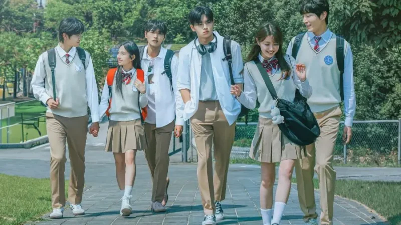 Novo Drama ‘Você Será Minha Gerente?’ Apresenta Estrelas do K-pop em Pôster Misterioso