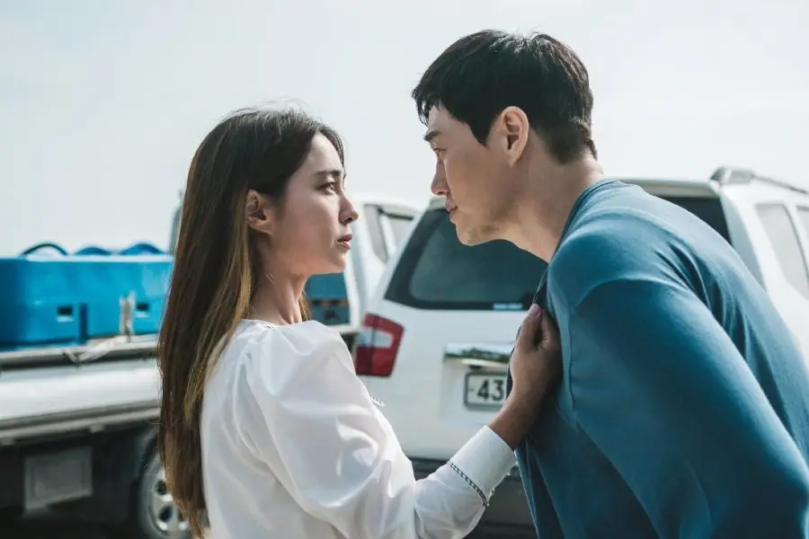 Yoo Ji Tae e Lee Min Jung se unem em aliança perigosa em ‘Villains’