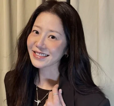 Go Hyun Jung recebe críticas por postar fotos do show do Davichi
