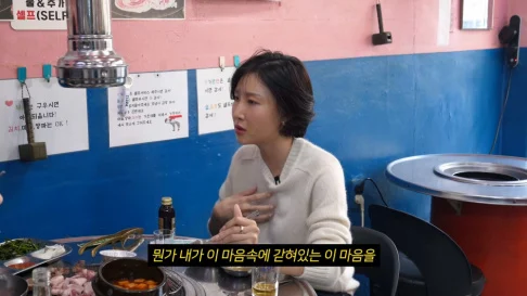 Hwasa reflete sobre o sucesso de ‘Good Goodbye’ antes de seu primeiro concerto solo