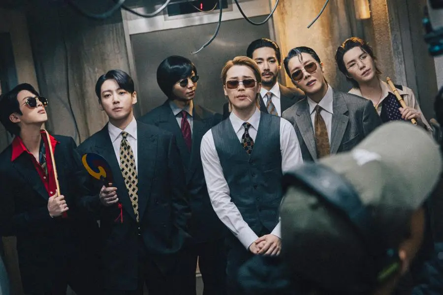 BTS faz história com ‘ARIRANG’ no topo da Billboard 200 por três semanas