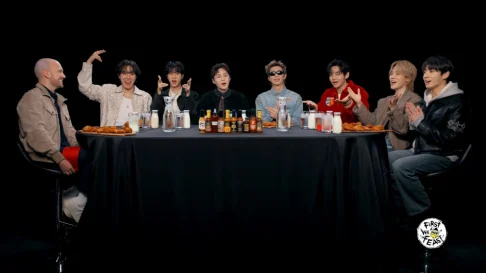 BTS mergulha fundo em ‘ARIRANG’ e enfrenta desafio picante no ‘Hot Ones’