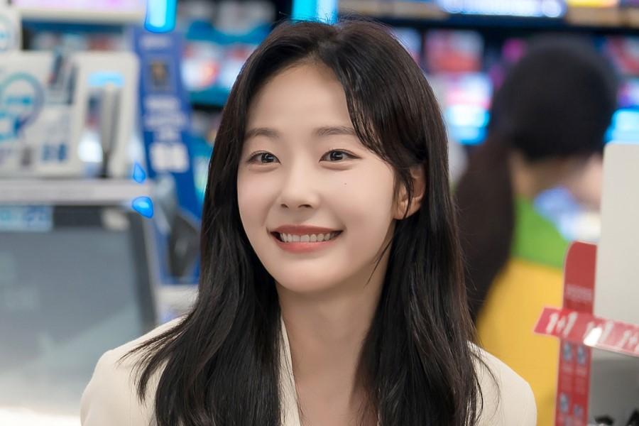Chae Won Bin Revela Detalhes Sobre sua Personagem em ‘Sold Out on You’